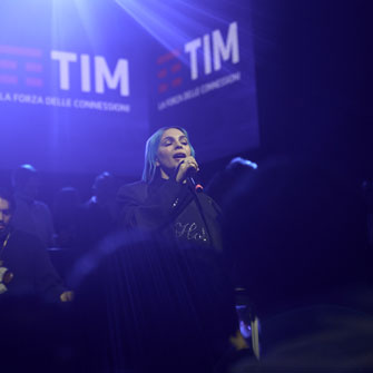 CONCORSO TIM PARTY E SHOWCASE DI ROSE VILLAIN